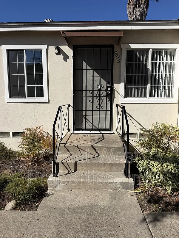 1 bed, 1.0 bath, 380 sqft, $1,675 — Photo 1