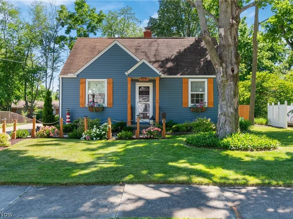 824 S Valley Blvd NW, North Canton, OH 44720
