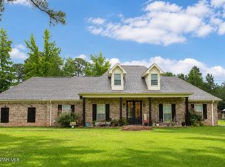 1695 Old Highway 12, Starkville, MS 39759