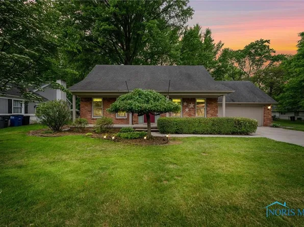 1956 Thornapple Dr, Toledo, OH 43614
