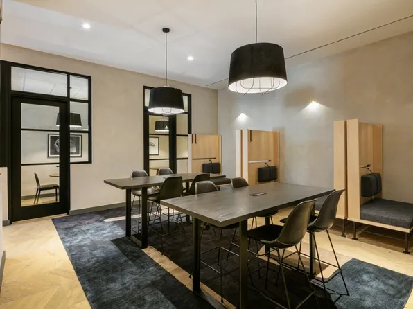 54 Crown Street image 22 of 44