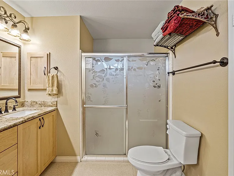 17 Toledo Dr — Photo 18