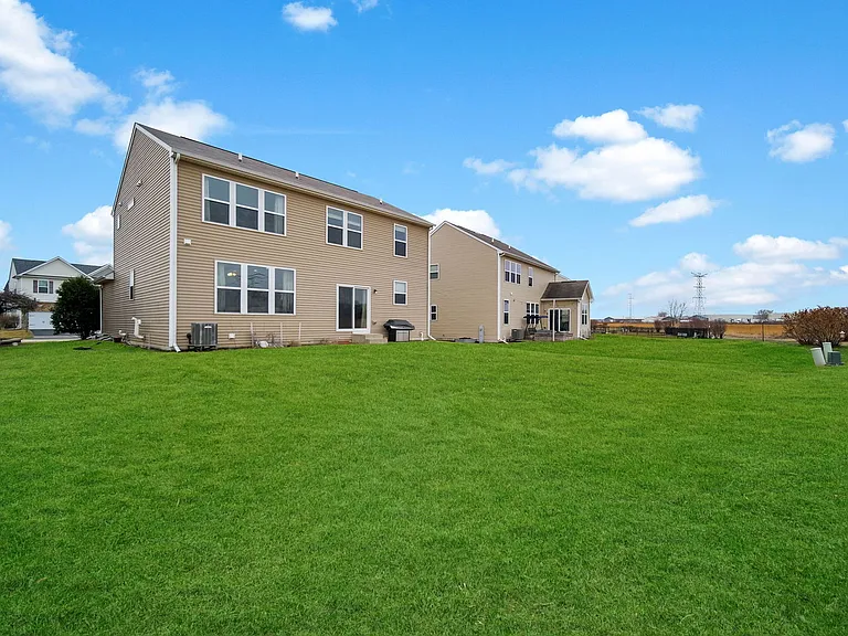 4255 Fraser Cir — Photo 39