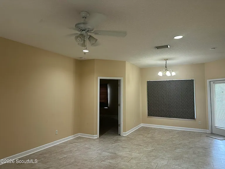 423 Cobble Stone Way — Photo 5