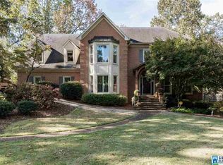 2705 Countrywood Way, Vestavia, AL 35243