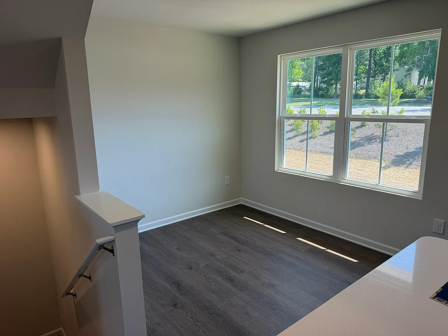 3 bed, 2.5 bath, 1564 sqft, $1,900 — Photo 4