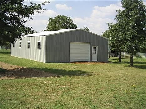 2nd image of 1587 Meridian Rd