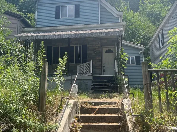 512 Glenn St, Wilmerding, PA 15148