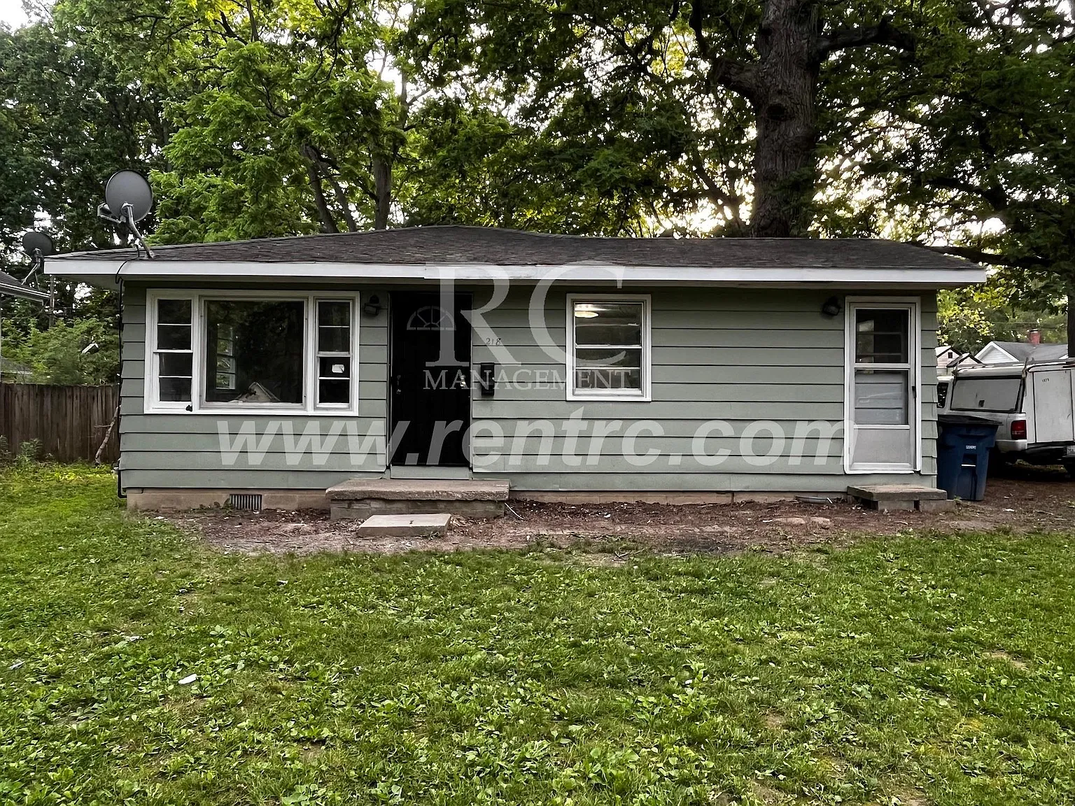 3 bed, 1100 sqft, $800 — Photo 1