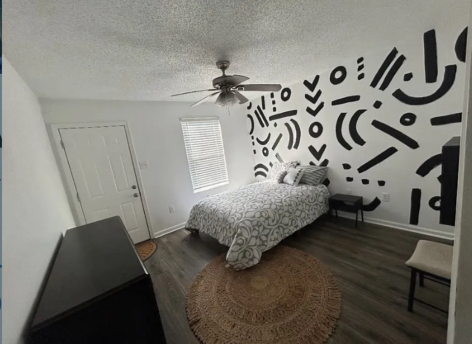 2 bed, 900 sqft, $1,650 — Photo 3