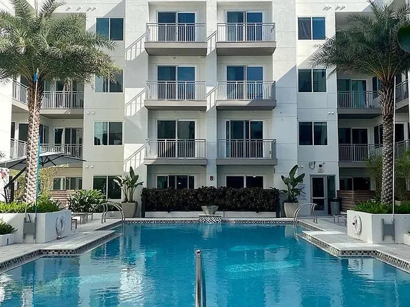 2 Tyler St, Tampa, FL 33602