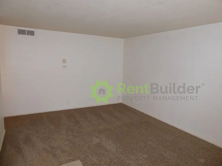 205 Vassar Dr SE — Photo 14