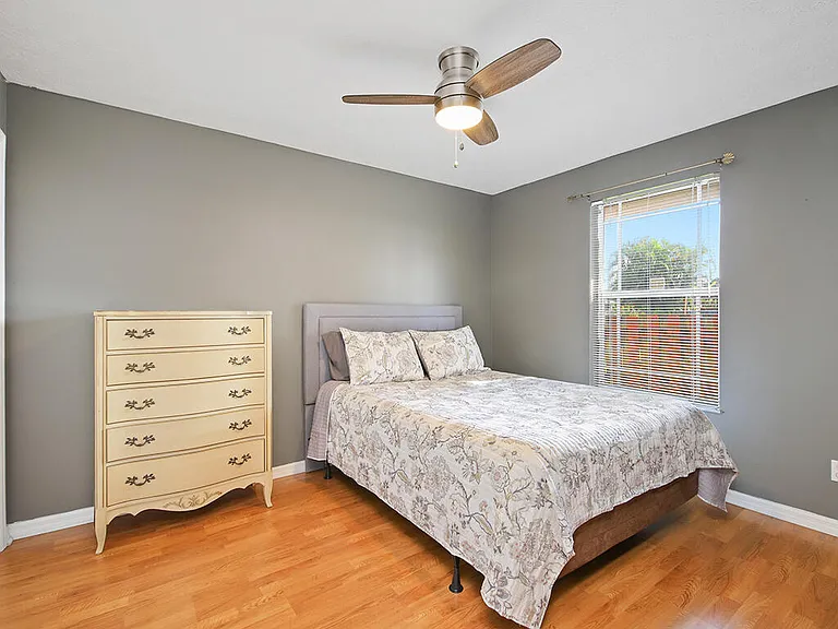 3051 SW Earl Ave — Photo 2
