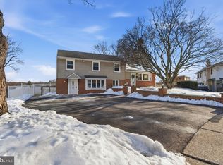 415 Westfield Dr, Broomall, PA 19008