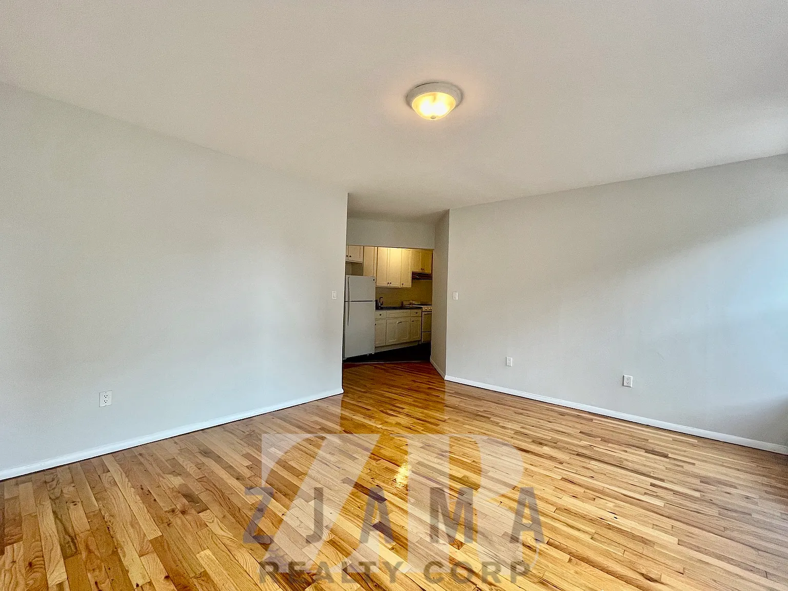 142 Saint Paul's Place — Photo 2