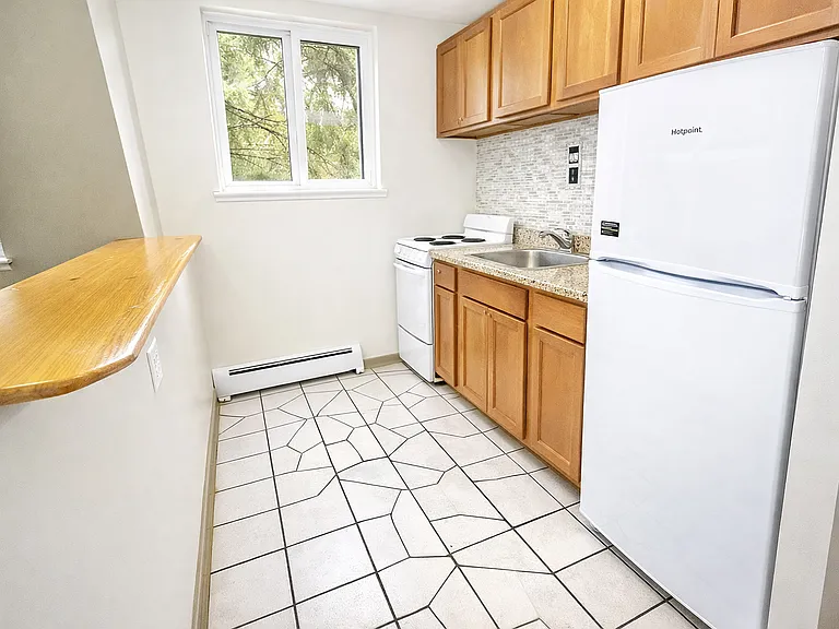 284 Moon Clinton Rd — Photo 9