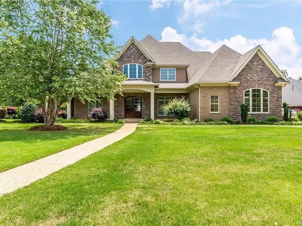 156 Walnut Point Dr, Wetumpka, AL 36093