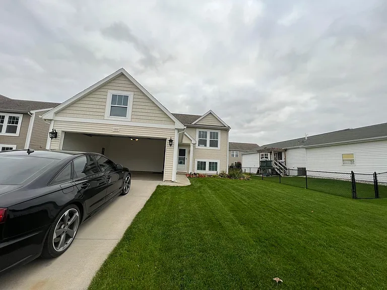 11602 Koala Bear Dr SE — Photo 2