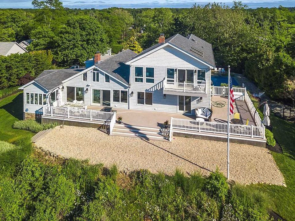 21075 Soundview Ave, Southold, NY 11971 Zillow