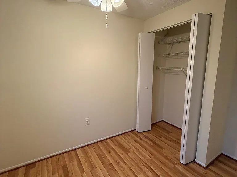 23 Ivy Oak Ct — Photo 7