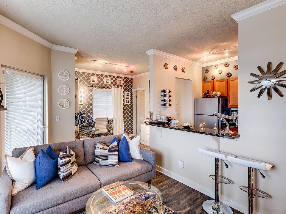 1st image of 1408 Western Ave #2312949