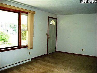 3rd image of 479 Bicksler Dr