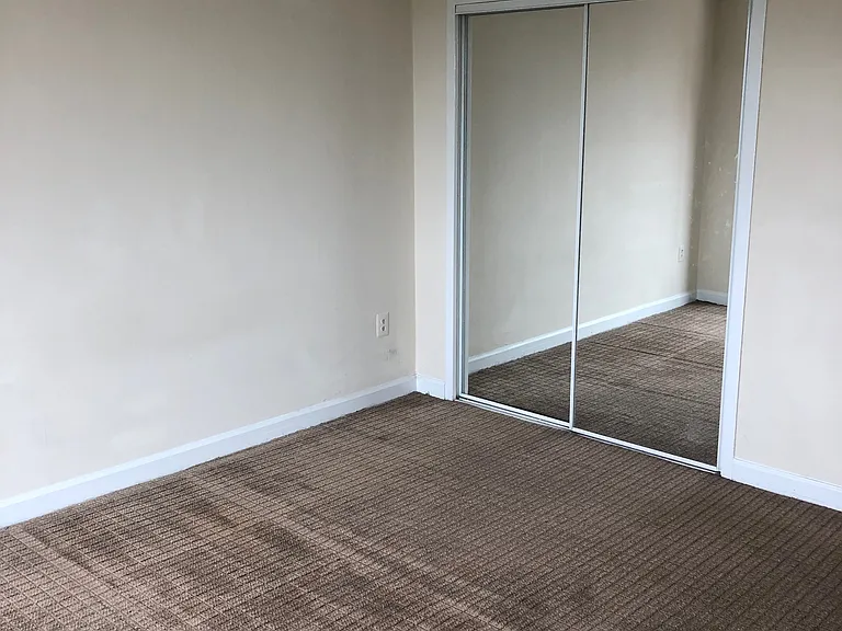1011 Arlington Blvd #906 — Photo 13