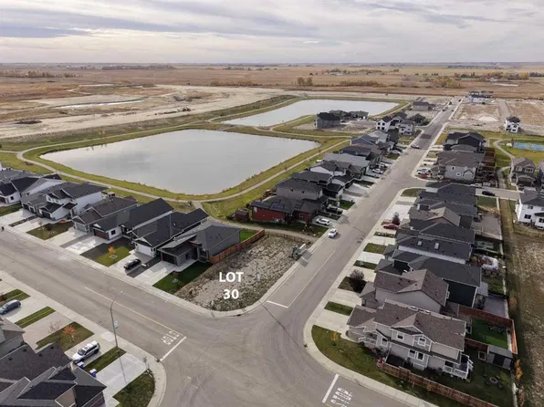 103 Lakewood Cir, Strathmore, AB T1P 0G8