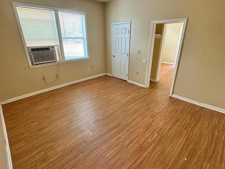 1589 Jackson Ave #1589 — Photo 10