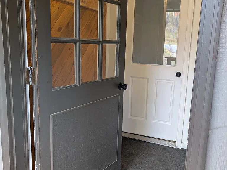 2562 Cortina Ln — Photo 2
