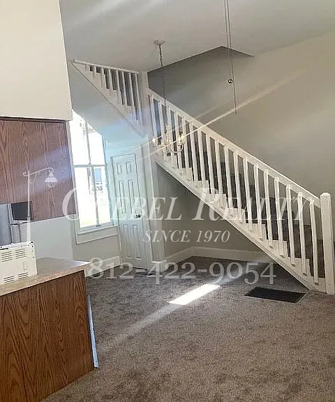 102 E Powell Ave #C — Photo 4