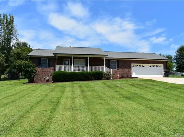 115 E Morrison Creek Rd, Statesville, NC 28625