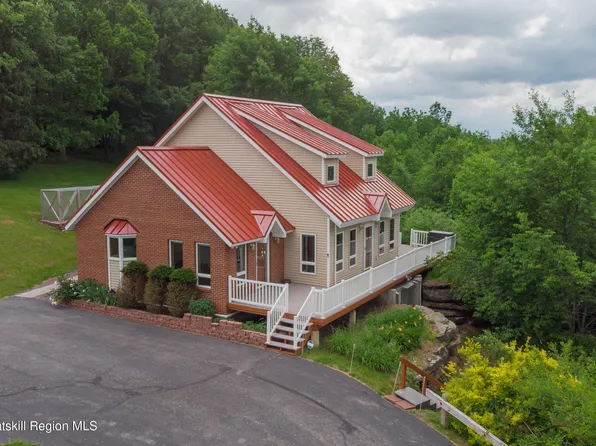 3381 Narrow Notch Road, Hobart, NY 13788