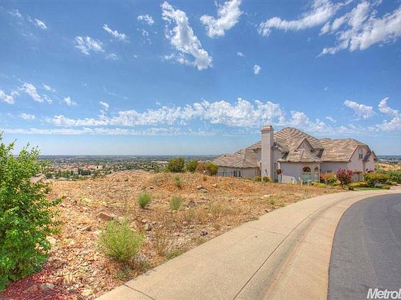 4th image of 1731 Lake Vista Way