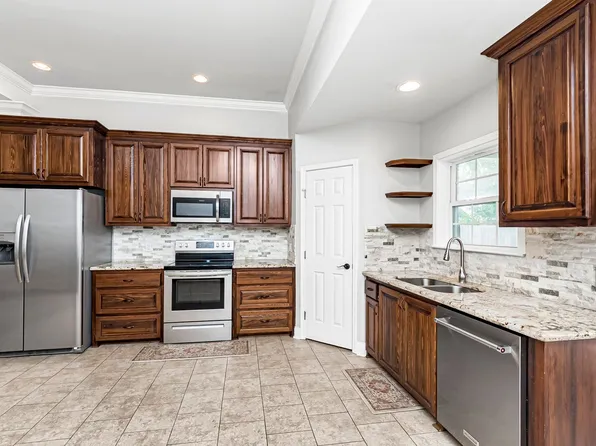 760 Avenue B, Port Allen, LA 70767