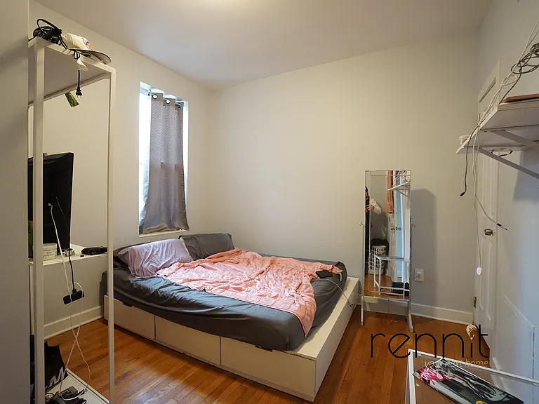 17-34 Menahan St #3F — Photo 9