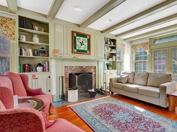 810 Quarry Rd, Chester, VT 05143
