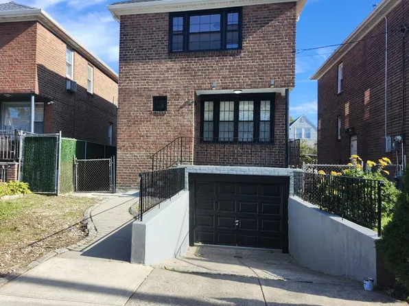 11935 219th Street, Cambria Heights, NY 11411