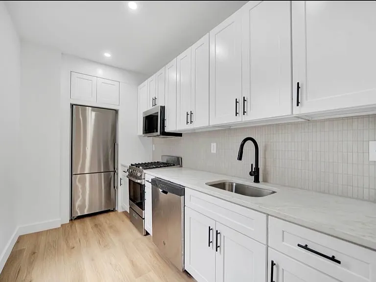 617 W 170th St #4C — Photo 14
