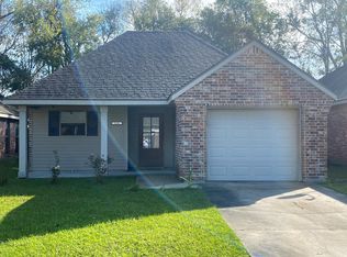 110 Land Oak Dr, Lafayette, LA 70507