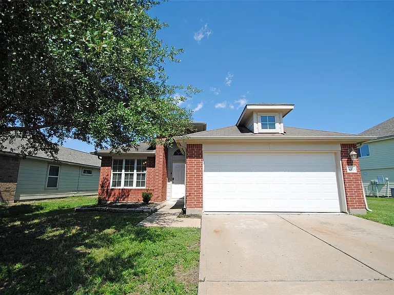 5910 Sugar Field Ln — Photo 1