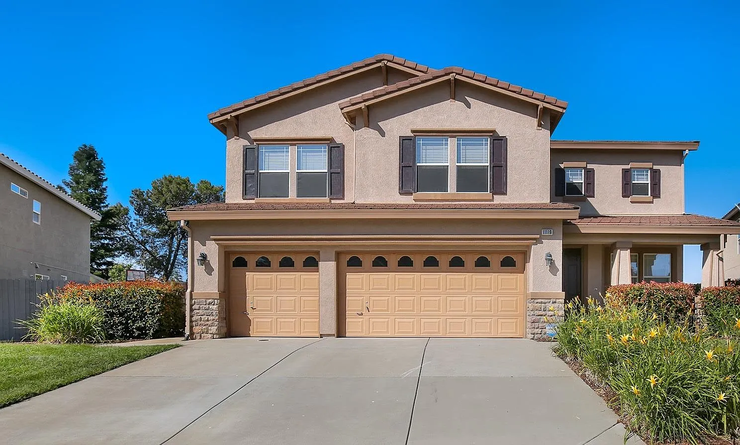 11119 Graeton Cir photo 1