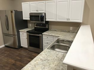 1162 SW Plass Ave, Topeka, KS 66604