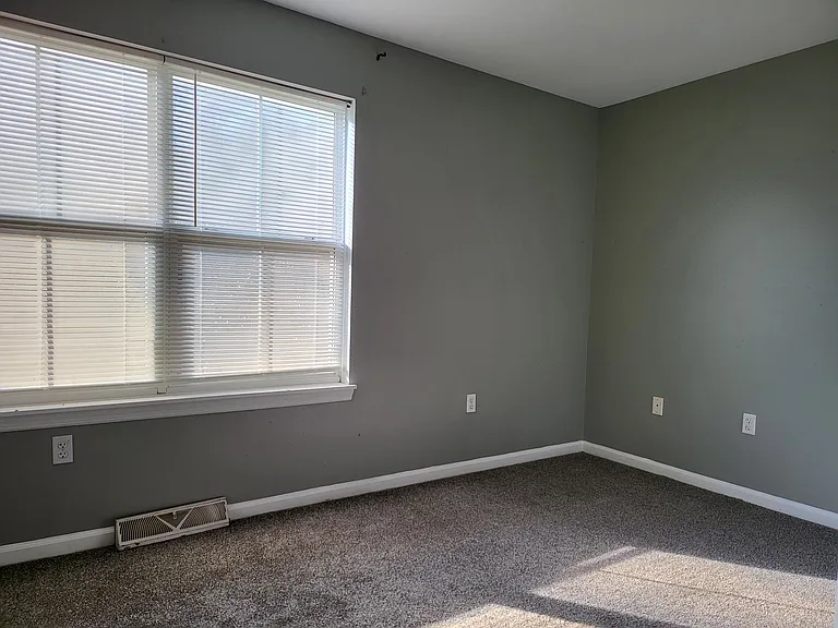 317 Wylie Ave — Photo 13