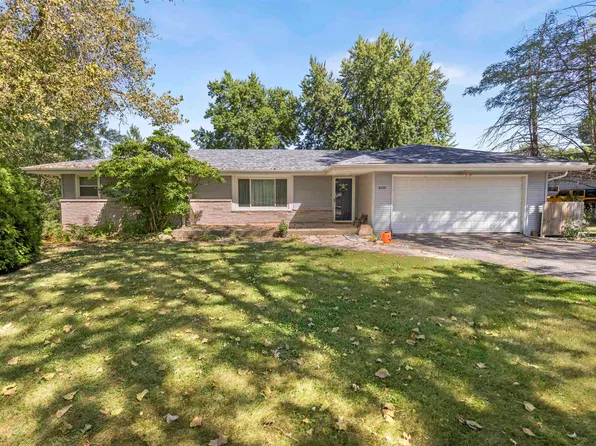 5390 Milestone Dr, Rockford, IL 61109