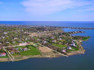 4 Sandacres Ln, Quogue, NY 11959