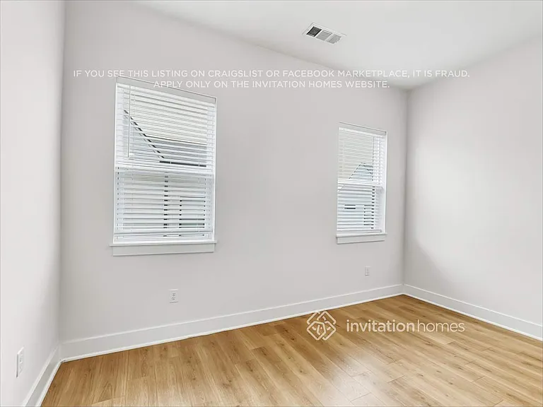 428 38th Ave N #6 — Photo 17