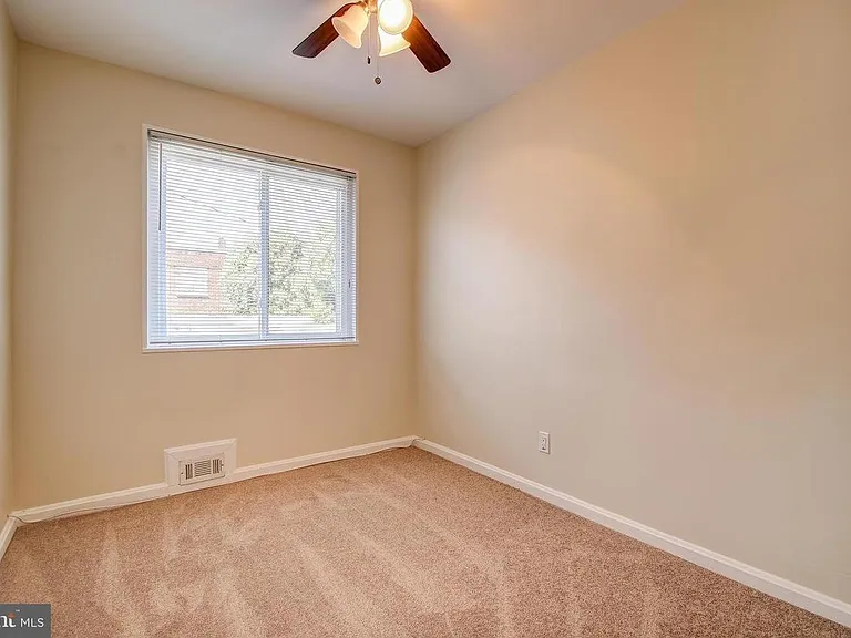5260 Chillum Pl NE — Photo 14
