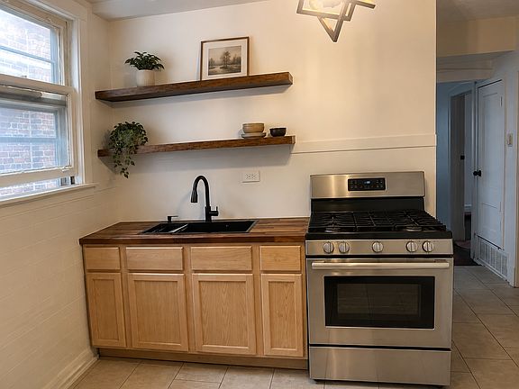 5th image of 8119 S South Shore Dr #2