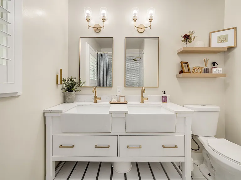 16229 Janine Dr — Photo 28